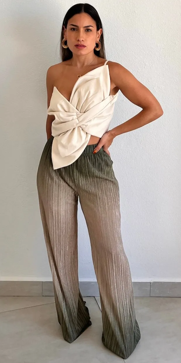 Bloom Style Leather One-Shoulder Crop Top