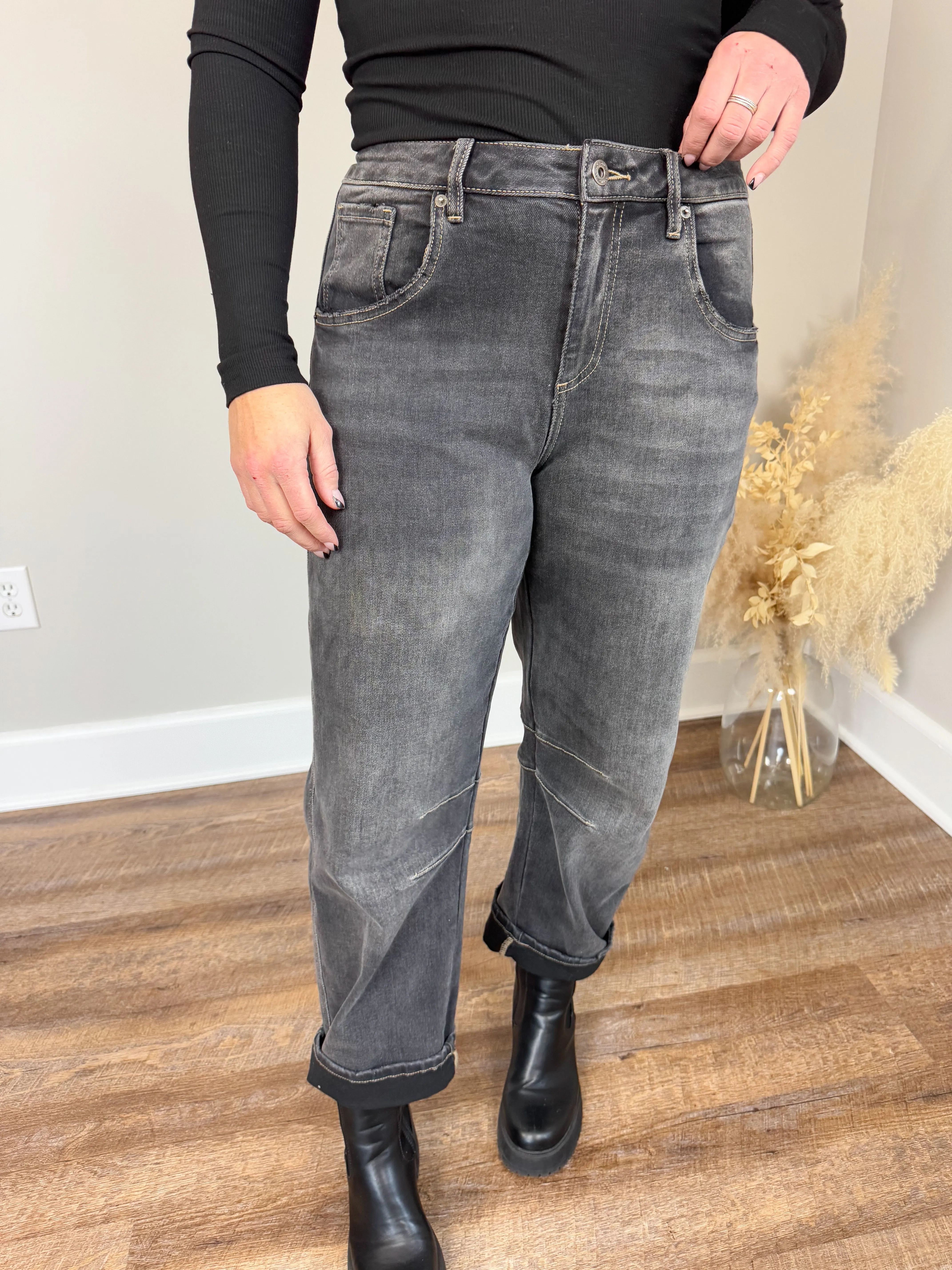 Mica Barrel Jeans