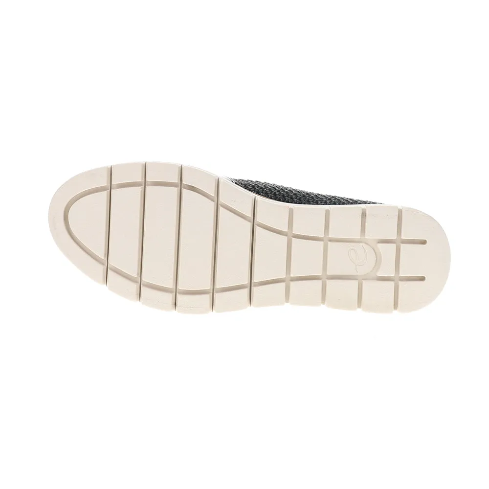 Vanda Loafers