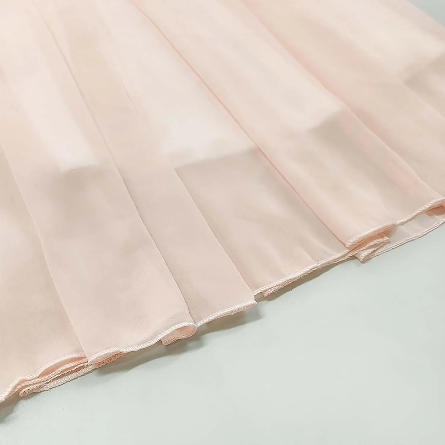 Women's Large Hem Swing Chiffon Long Skirt Elastic High Waist Lace Up Maxi Skirt Solid Color Pleated Skirts
