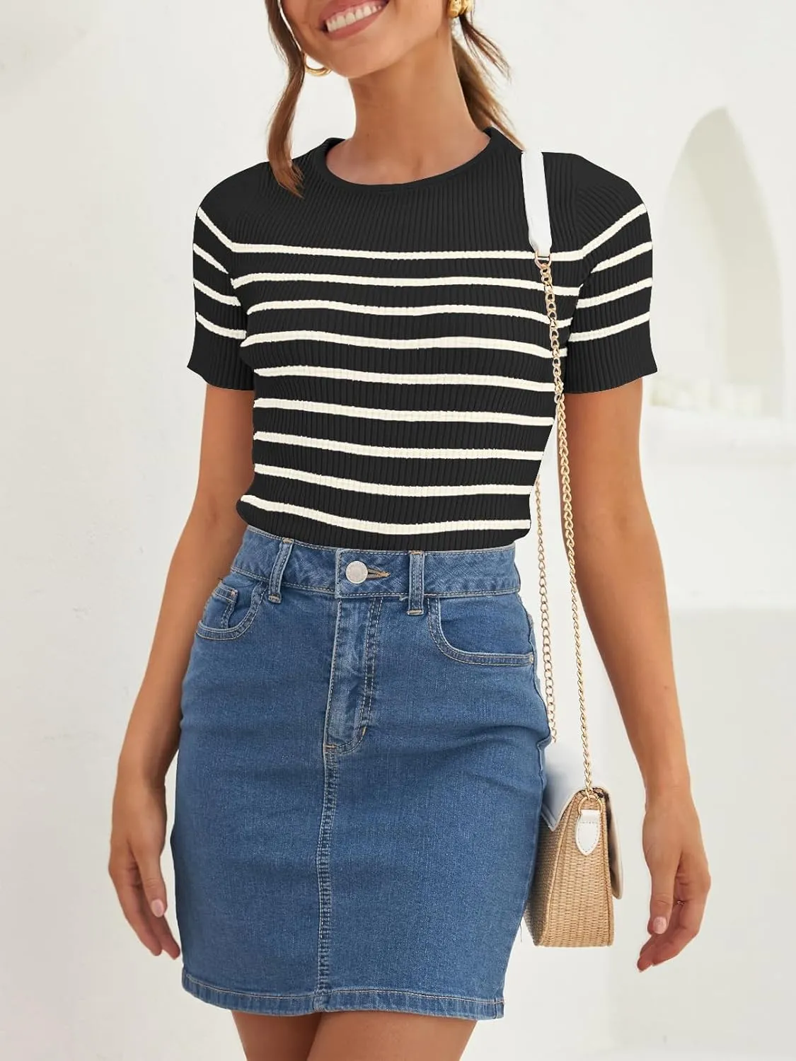 ZESICA Women's Short Sleeve Crewneck Striped T Shirt 2025 Summer Ribbed Knit Slim Fit Casual Basic Tee Tops