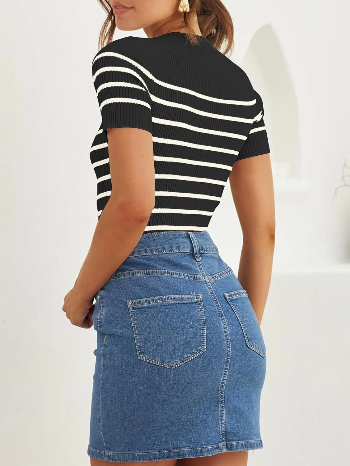 ZESICA Women's Short Sleeve Crewneck Striped T Shirt 2025 Summer Ribbed Knit Slim Fit Casual Basic Tee Tops
